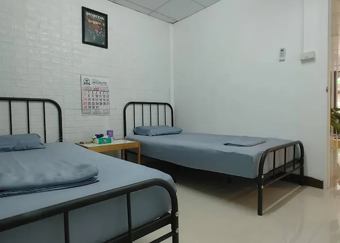 別荘 曼谷辉煌 旺中带静 带庭院的3个房间独立别墅 预订5天以上提供免费接机一次
